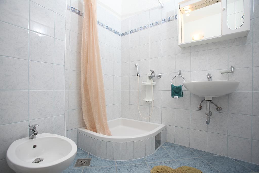 Apartment Mileta Makarska Exteriör bild